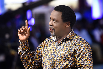 AU COMMANDEMENT DE JÉSUS