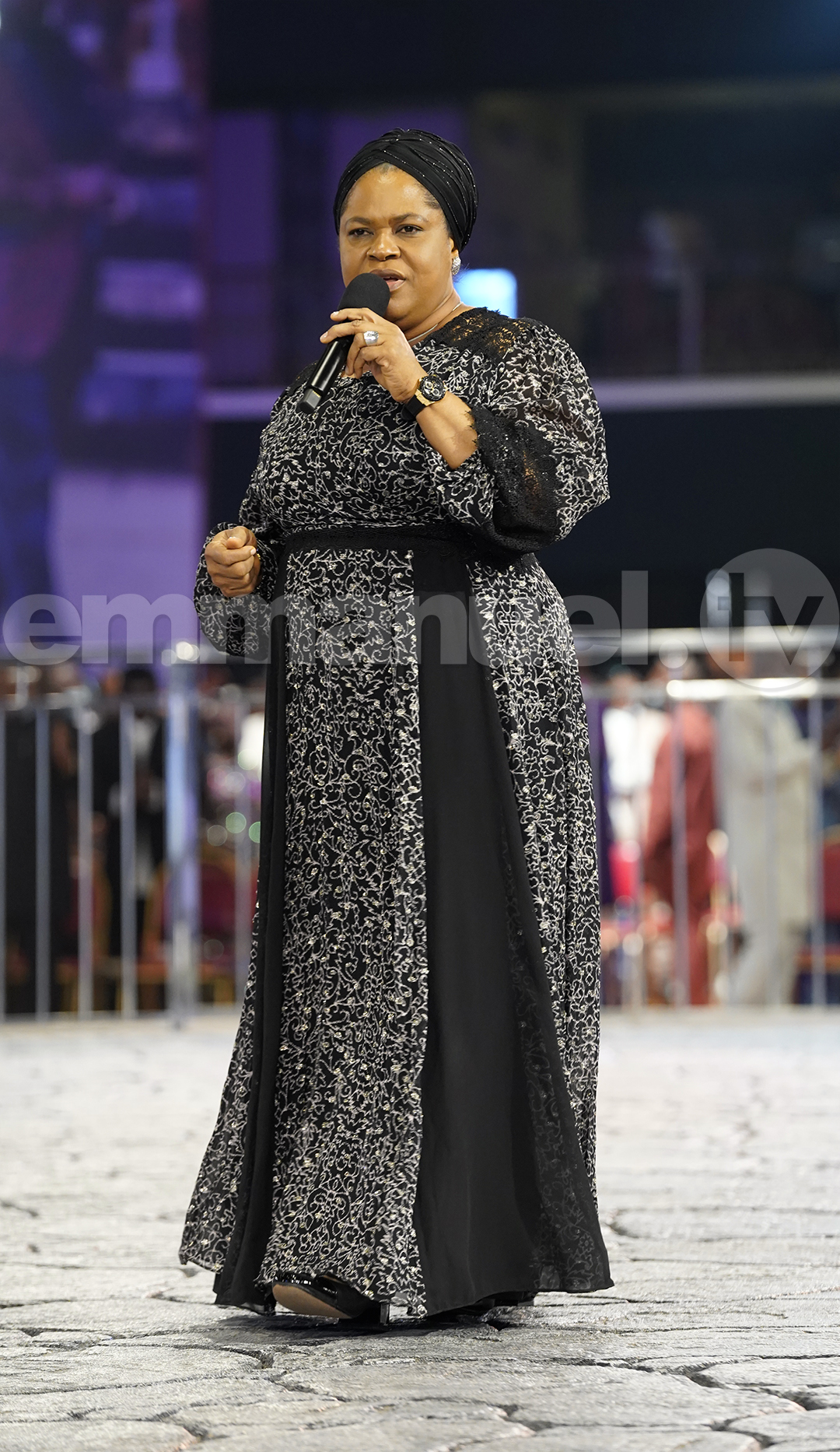 CONFIE EM DEUS EM TODO O TEMPO.