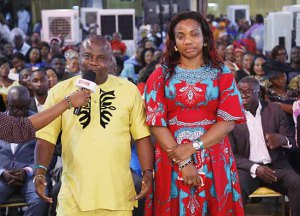 mr-livinus-ifeanyi-wife